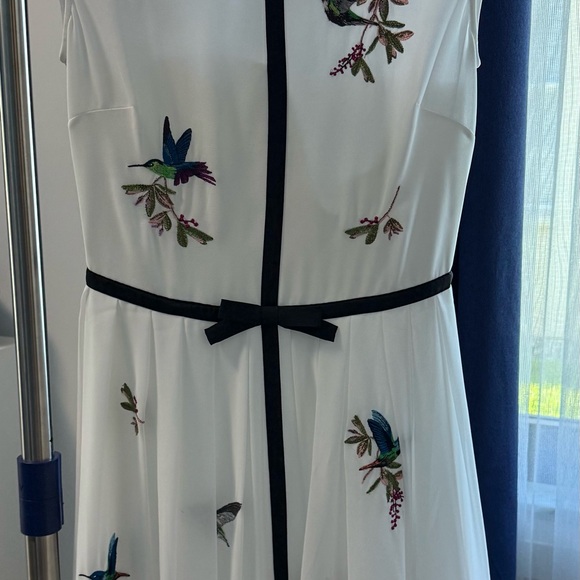 White Asymmetrical Ruffled Dress - Picture 3 of 8